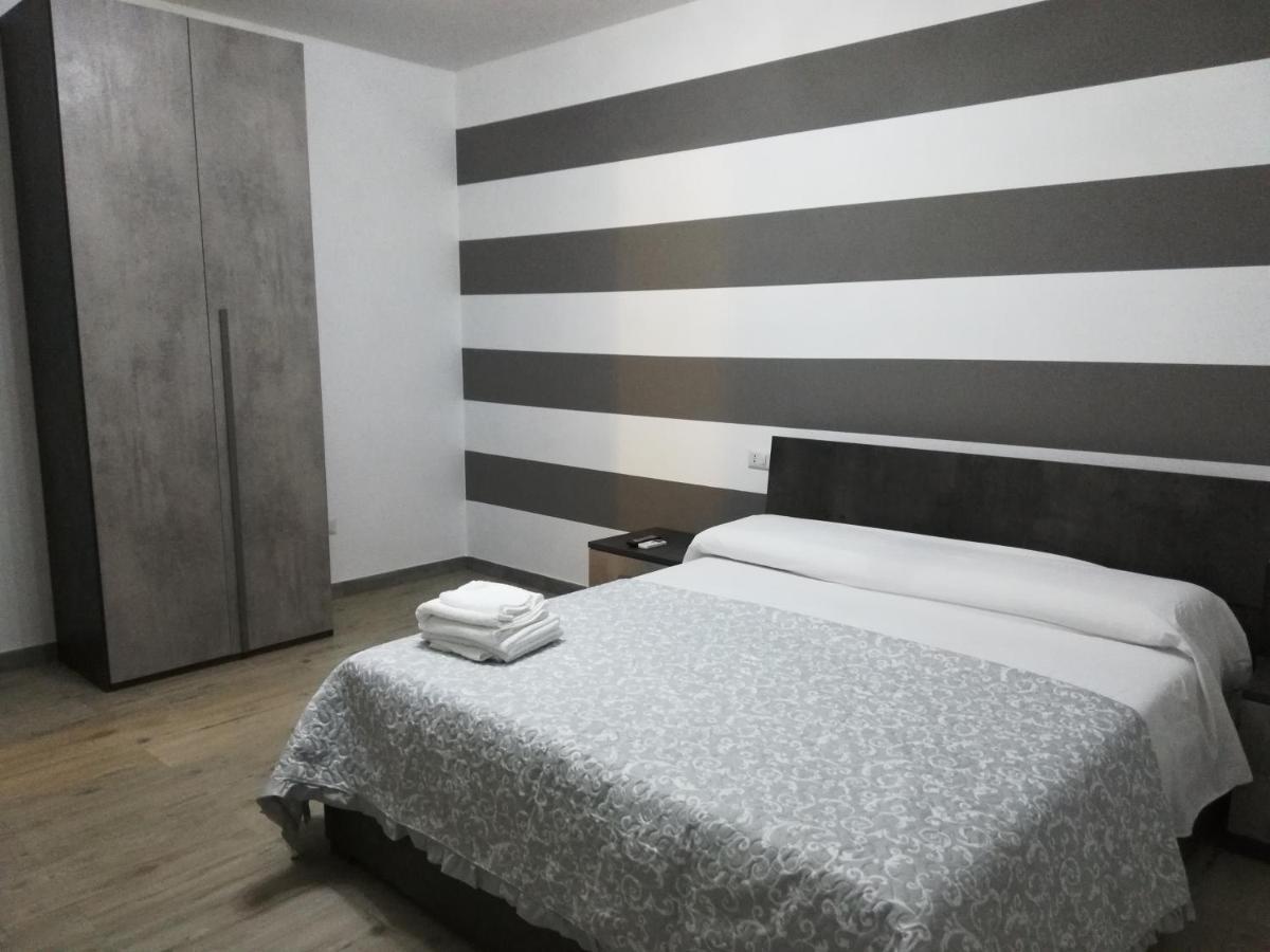 Bed&Breakfast Villa Nora Куарту-Сант'Элена Экстерьер фото