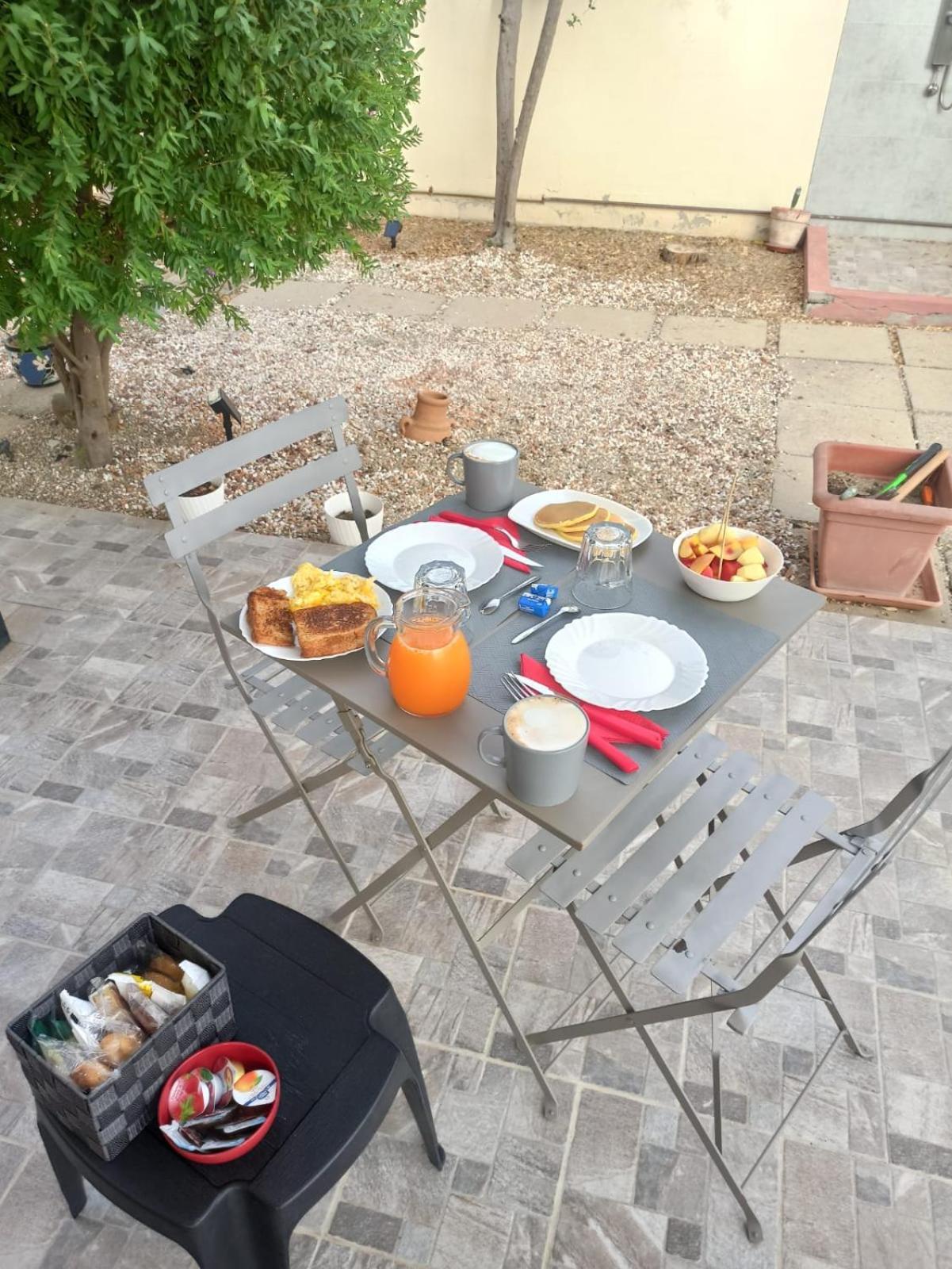 Bed&Breakfast Villa Nora Куарту-Сант'Элена Экстерьер фото